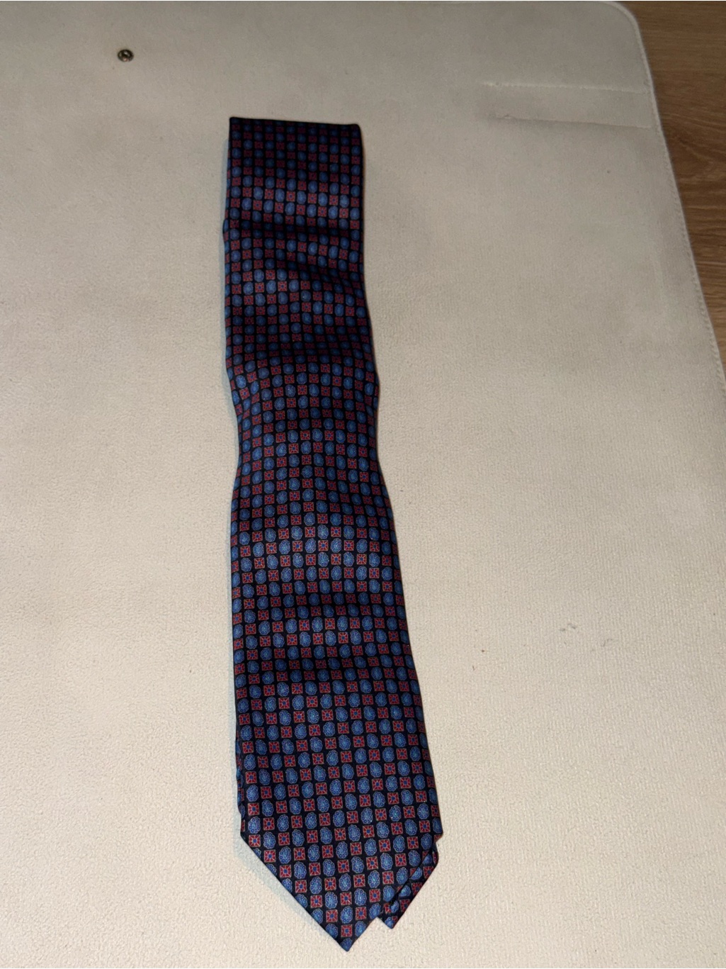 Zegna Men's Navy And Red Geometric Silk Tie — image 4 of 5